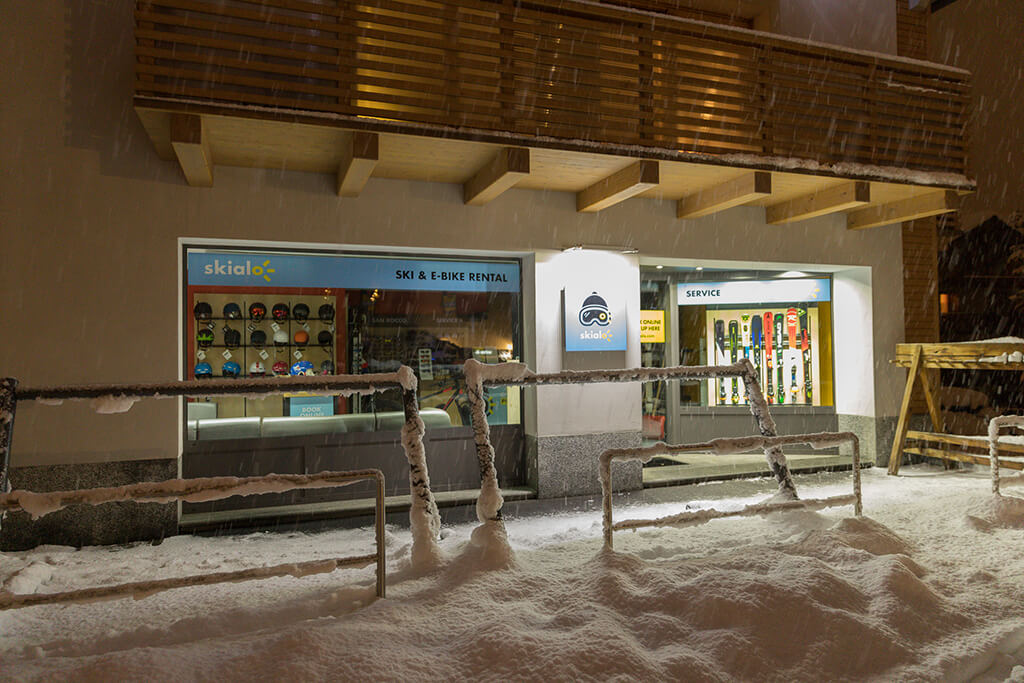 skialo ski rental livigno san rocco